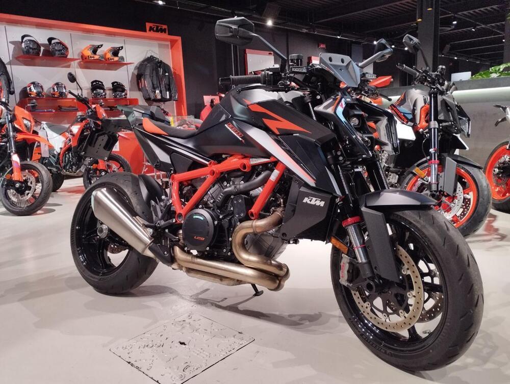 KTM 1390 Super Duke R (2024 - 26) (2)