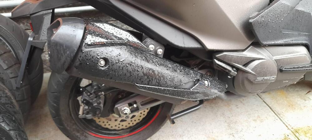 Kymco AK 550 Premium (2023 - 25) (4)