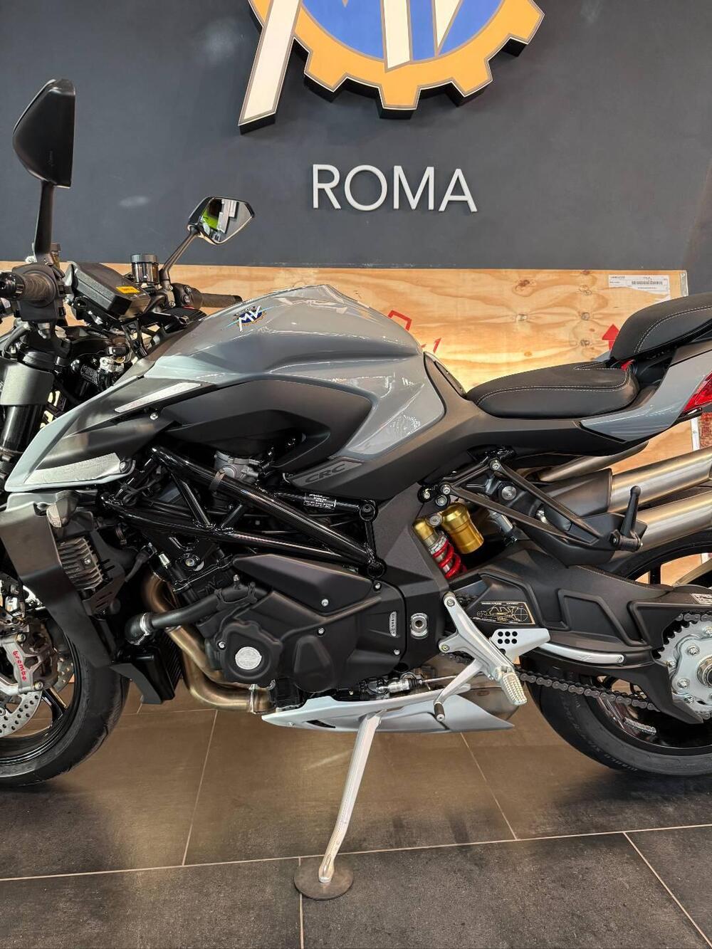 MV Agusta Brutale 1000 RS (2022 - 26) (4)