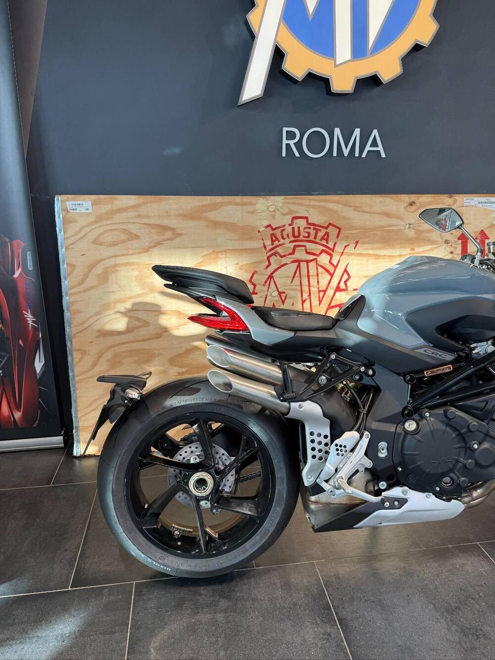 MV Agusta Brutale 1000 RS (2022 - 26) (6)
