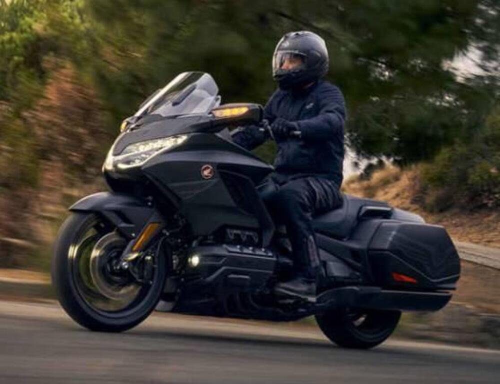 Honda GL 1800 Gold Wing 50° Anniversario (2025 - 26) (3)