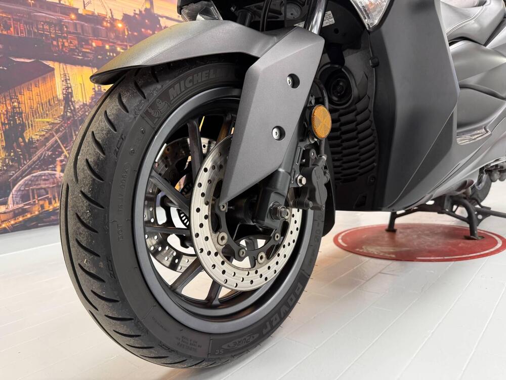Yamaha X-Max 400 ABS (2017 - 20) (4)