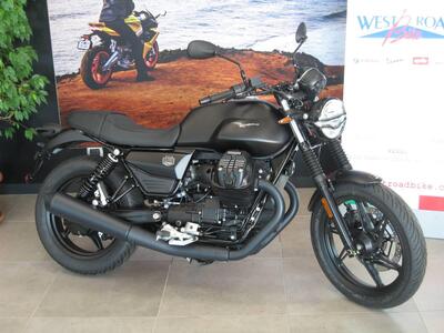 Moto Guzzi V7 Stone (2025 - 26) nuova