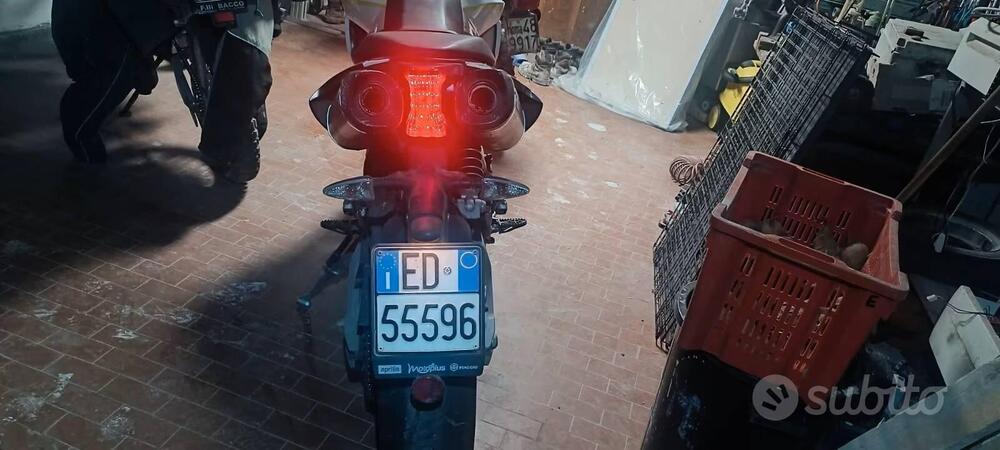 Aprilia Dorsoduro 750 ABS (2009 - 17) (6)