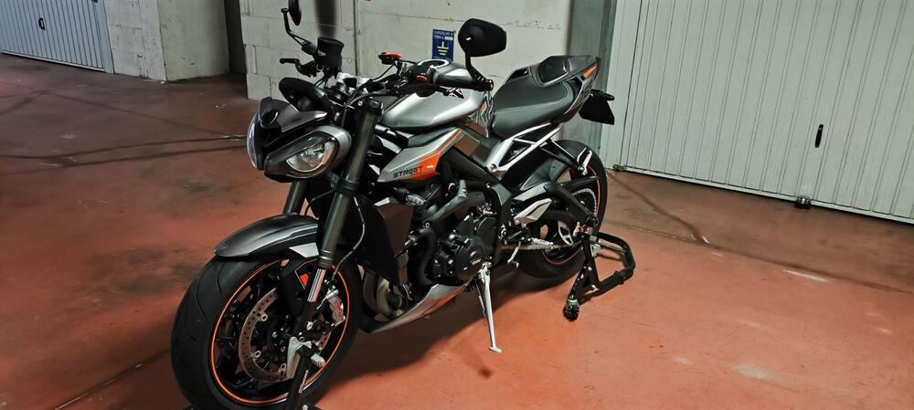 Triumph Street Triple 765 RS (2023 - 26)