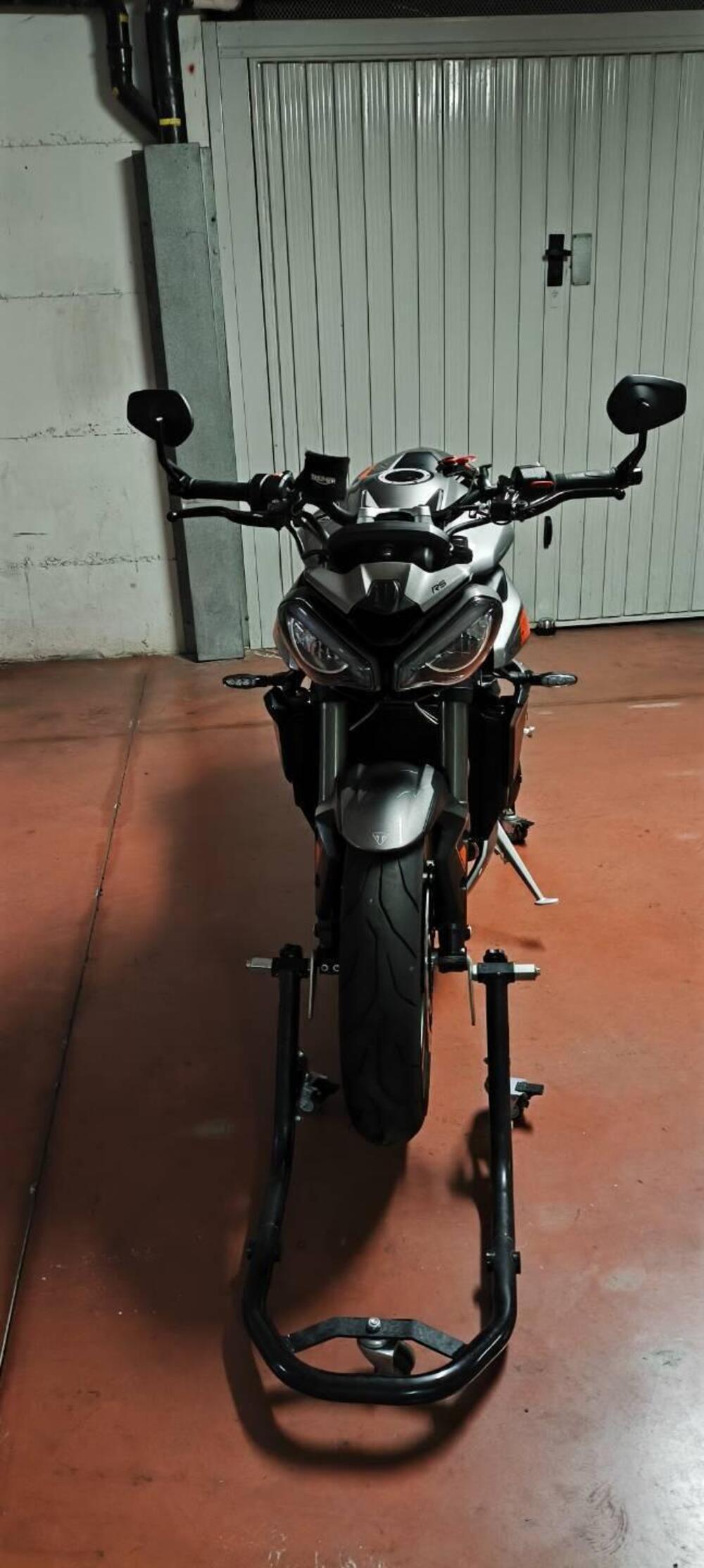 Triumph Street Triple 765 RS (2023 - 26) (4)
