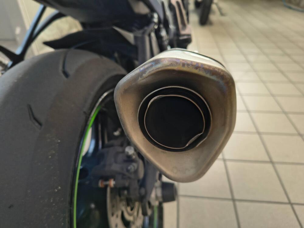 Kawasaki Ninja 1000 ZX-10R (2021 - 25) (8)