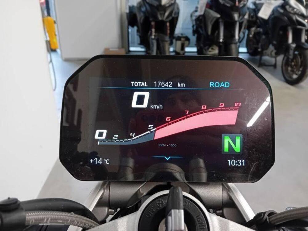 Bmw R 1250 R (2021 - 25) (3)