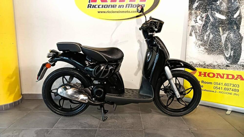 Aprilia Scarabeo 50 2t (2008 - 17) (2)