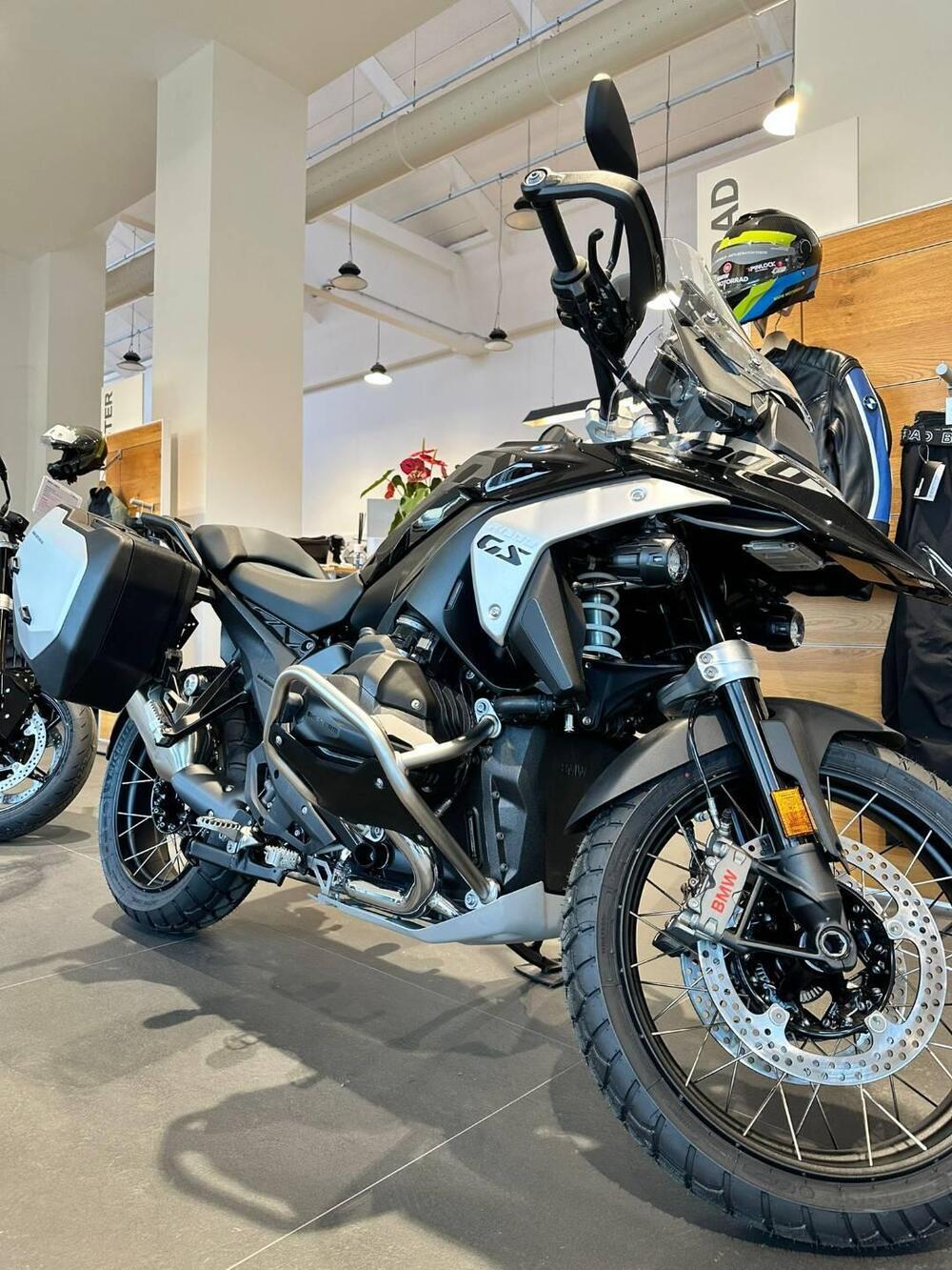 Bmw R 1300 GS ASA (2024 - 26) (6)