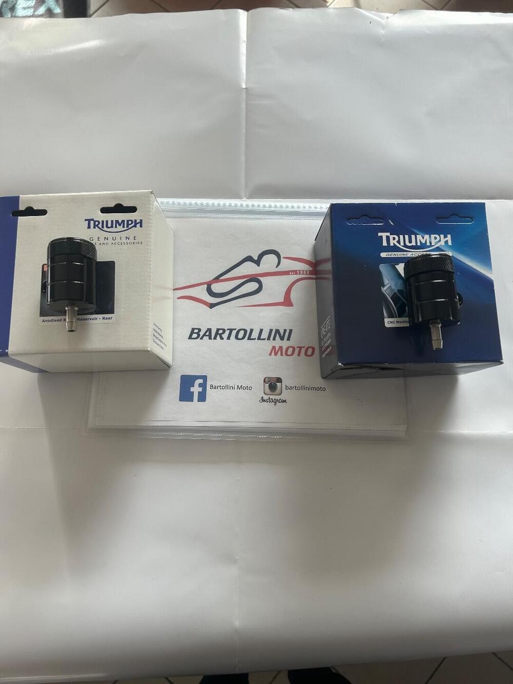 Vaschette per liquido dei freni Triumph