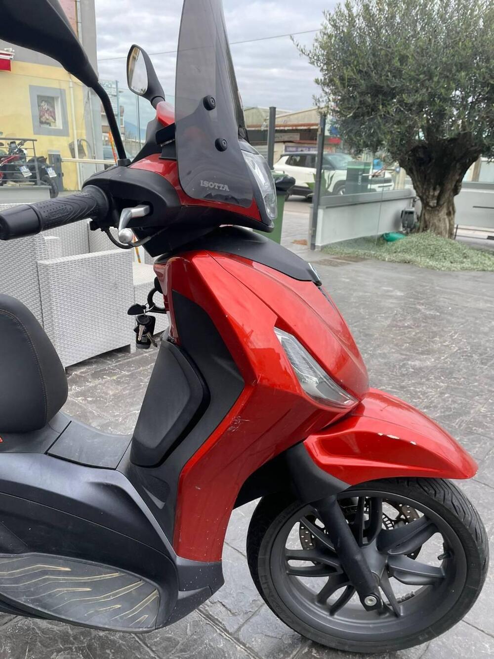 Piaggio Beverly 300 S (2021) (3)