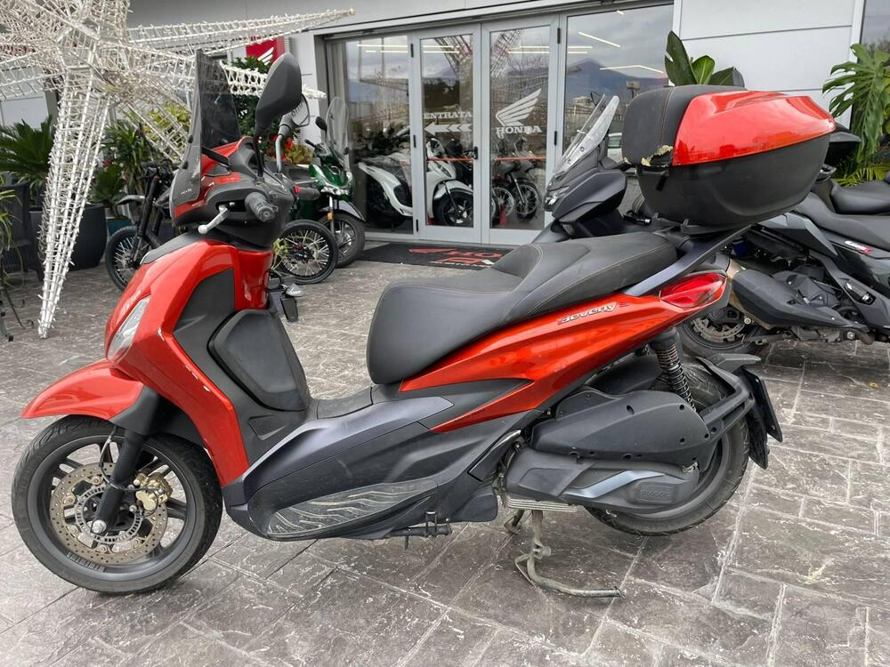 Piaggio Beverly 300 S (2021) (8)