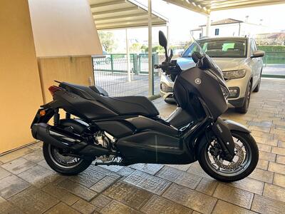 Yamaha X-Max 300 Tech Max (2025 - 26) usata