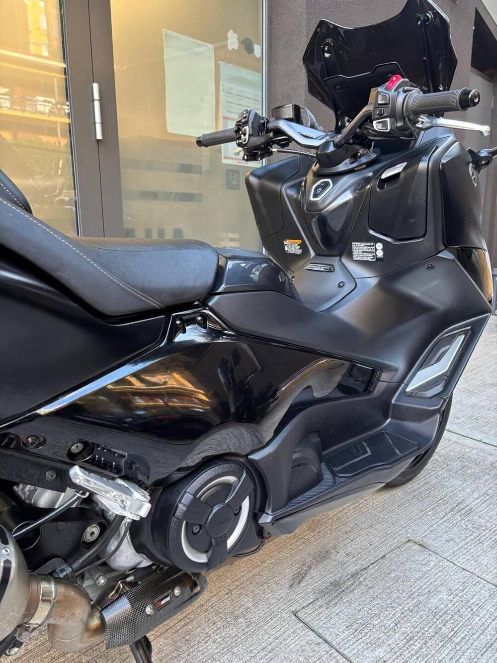 Yamaha T-Max 560 Tech Max (2022 - 24) (5)