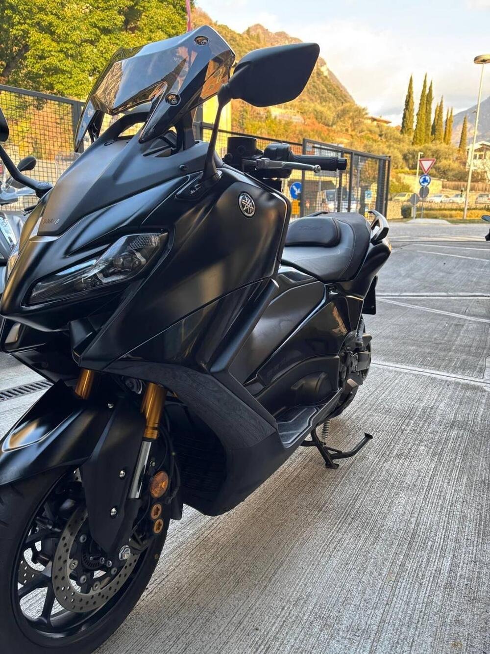 Yamaha T-Max 560 Tech Max (2022 - 24) (7)