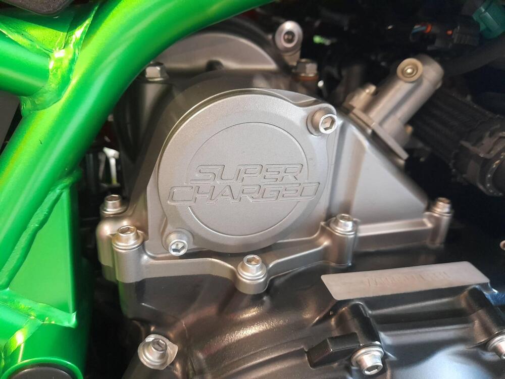 Kawasaki Z H2 (2020) (4)