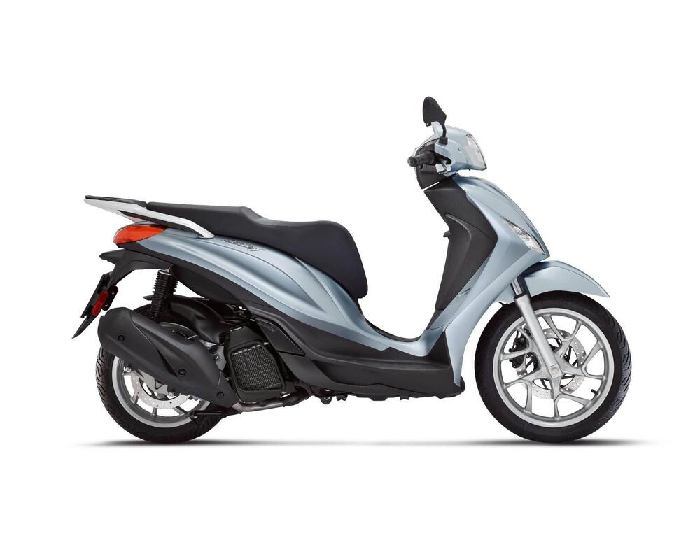 Piaggio Medley 200 (2025 - 26) (2)