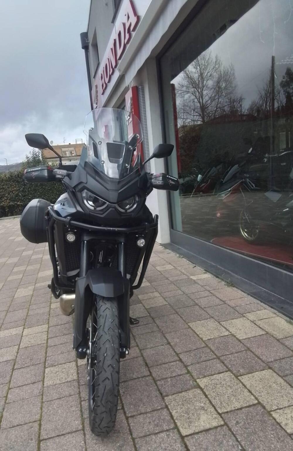 Honda Africa Twin CRF 1100L ES DCT (2024 - 26) (16)