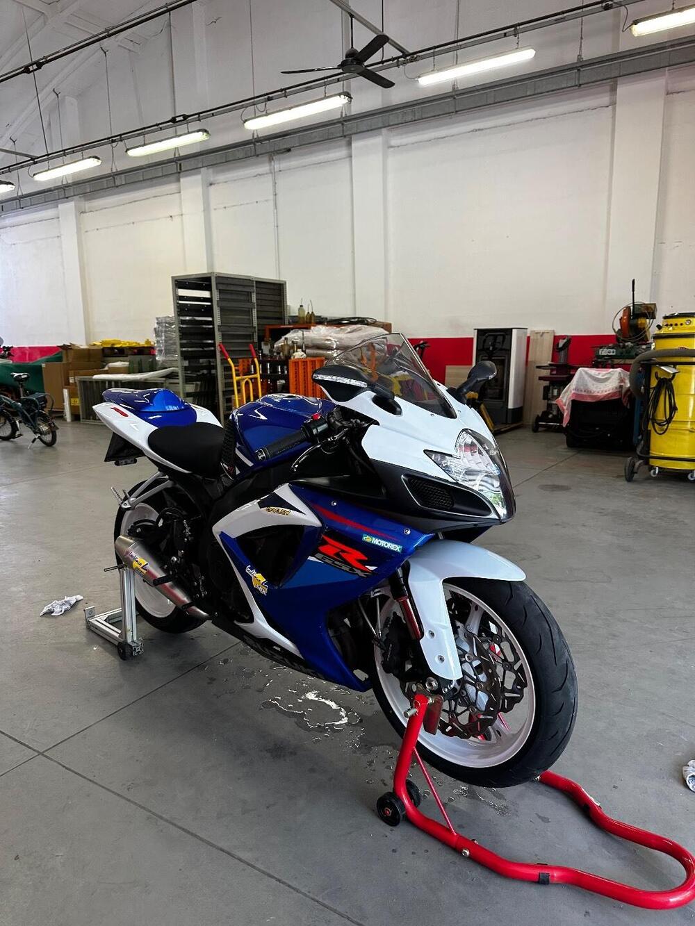 Suzuki GSX R 750 (2006 - 07) (7)