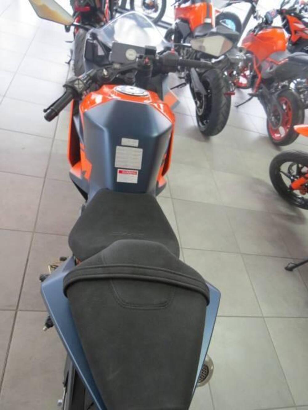 KTM RC 390 (2022 - 26) (8)