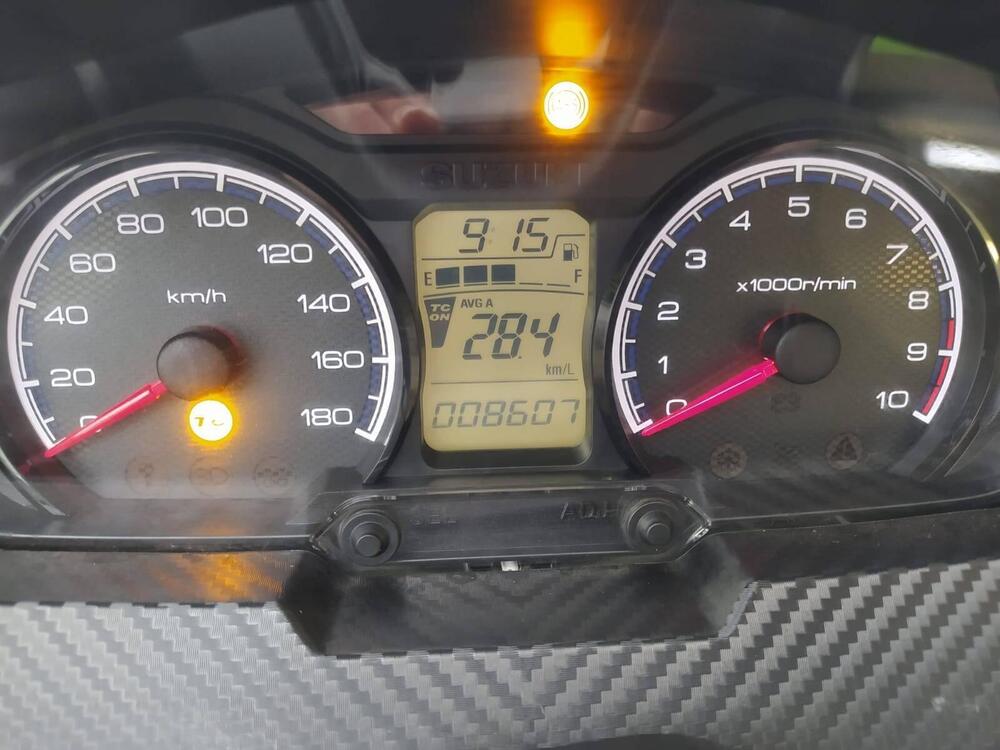 Suzuki Burgman 400 (2022 - 24) (10)