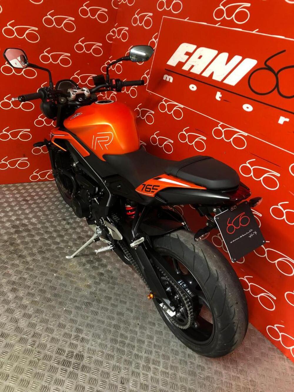 Triumph Street Triple 765 R A2 (2024 - 26) (4)