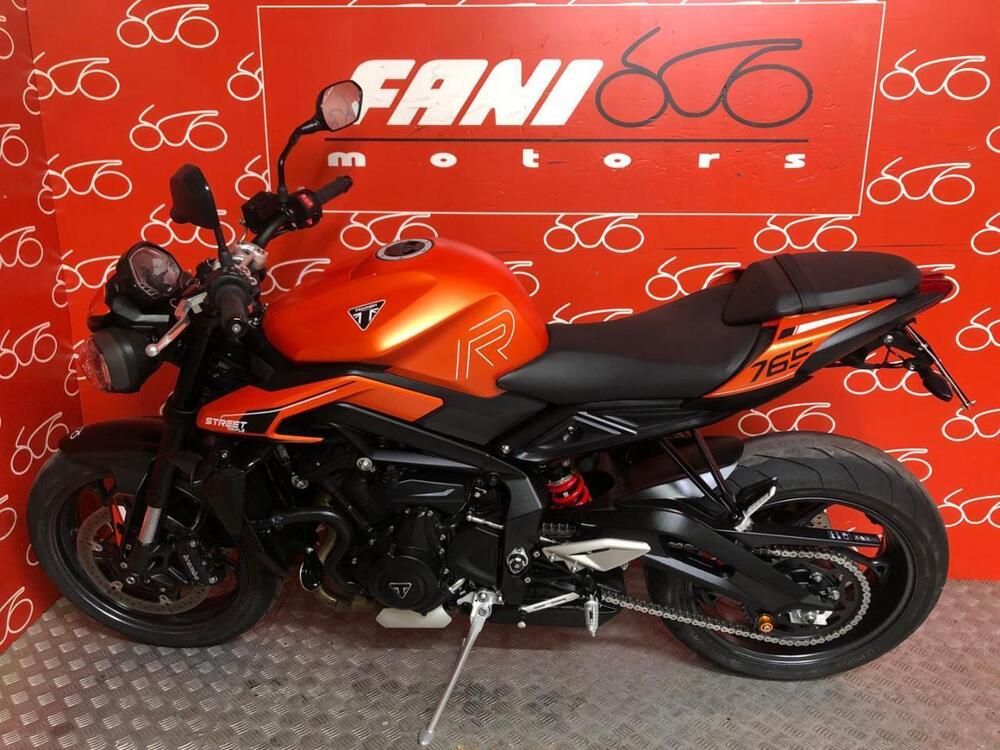 Triumph Street Triple 765 R A2 (2024 - 26) (3)