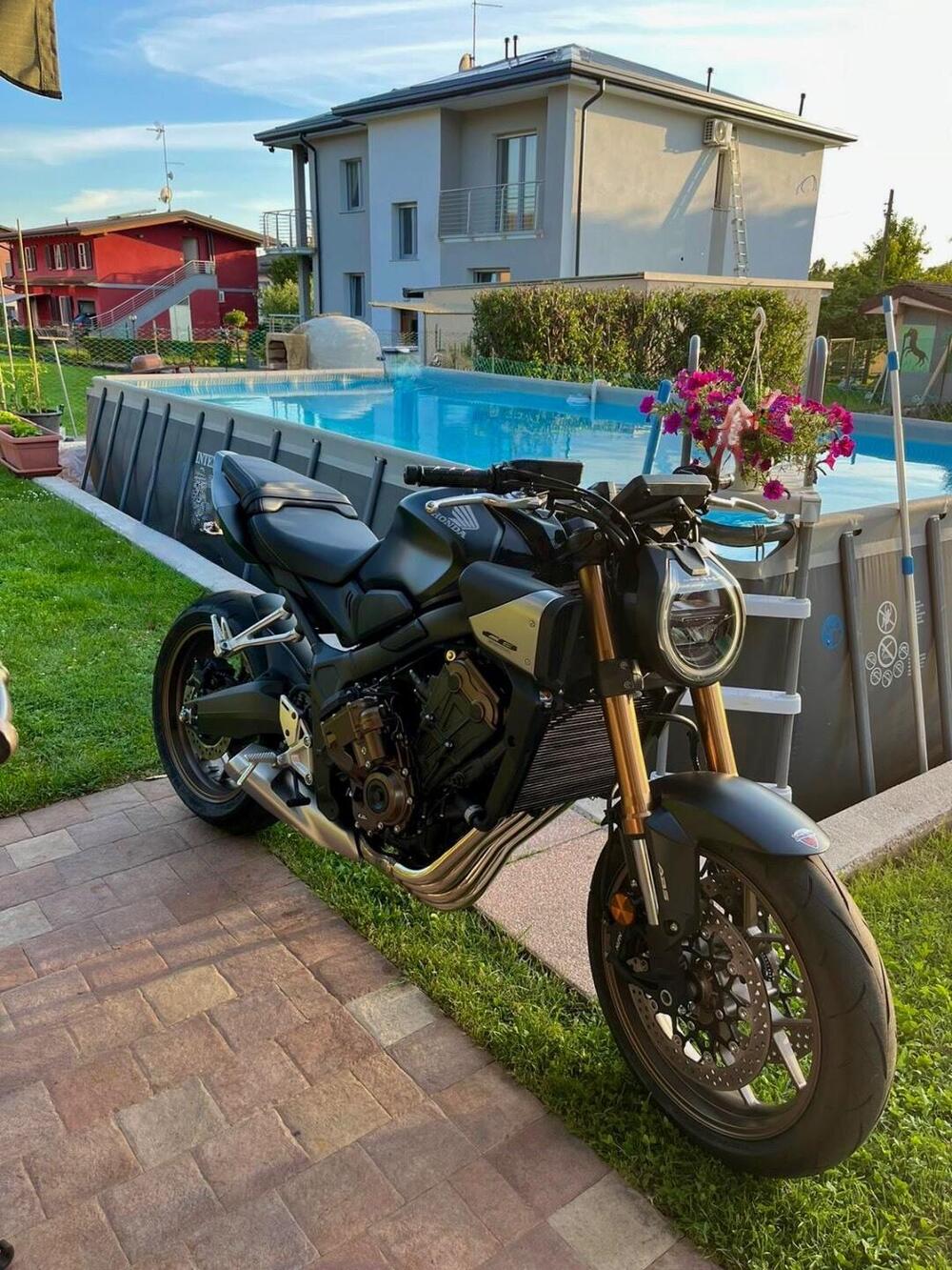 Honda CB 650 R E-Clutch (2024 - 26) (8)