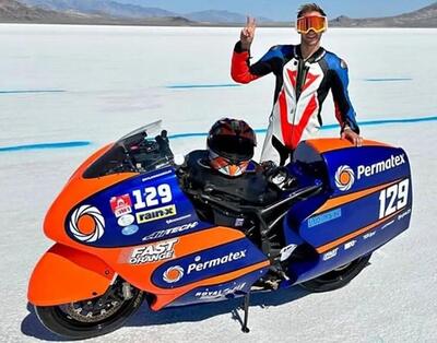 In vendita una Kawasaki ZH2 Land Speed Bike che ha superato le 200 miglia orarie a Bonneville