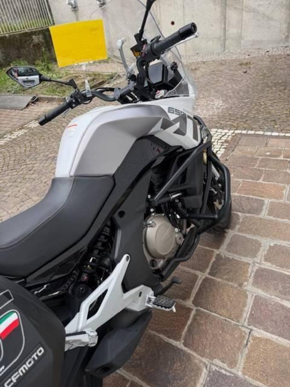 CFMOTO 650MT (2021 - 24) (7)
