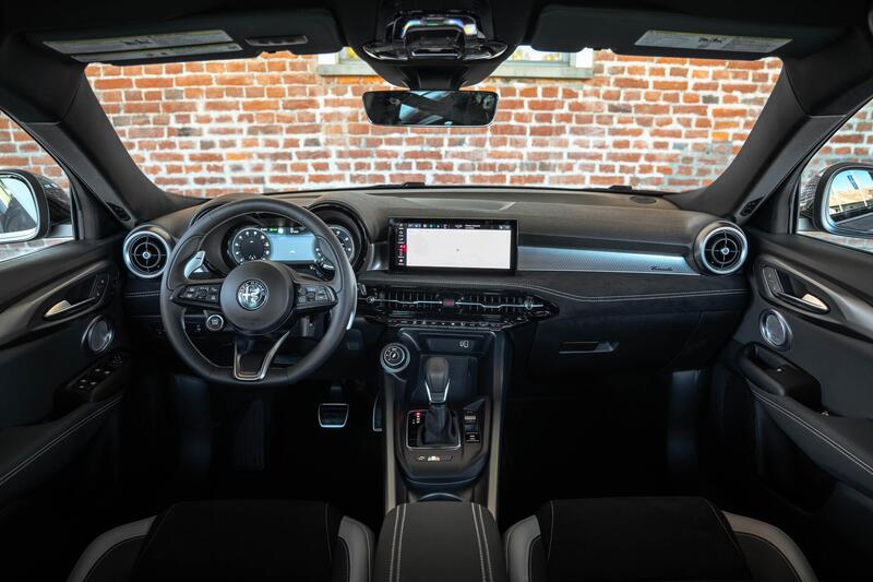 Alfa Romeo Tonale 2026 USA interni