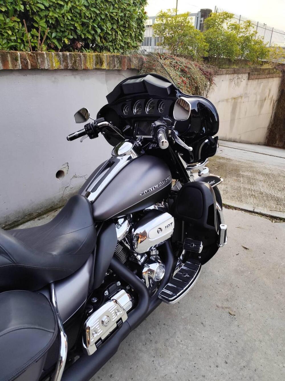 Harley-Davidson 107 Electra Glide Ultra Limited (2017 - 18) - FLHTK (6)