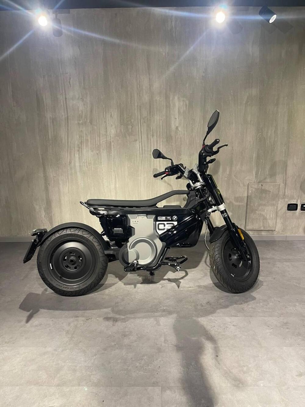 Bmw CE 02 (2024 - 26) (2)