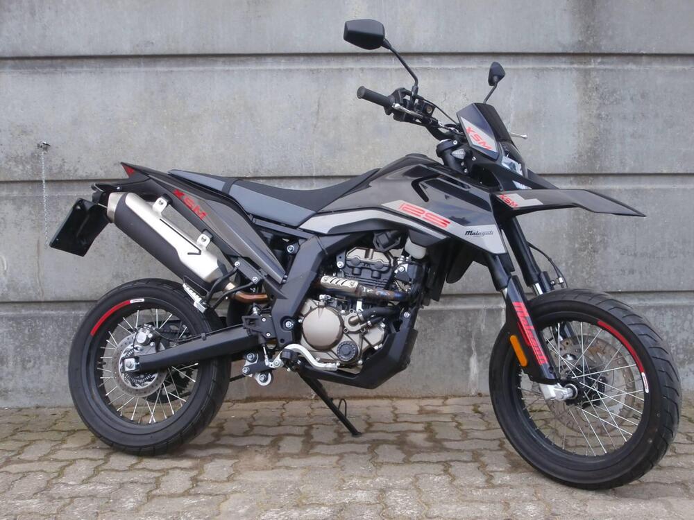 Malaguti XSM 125 (2021 - 26) (5)