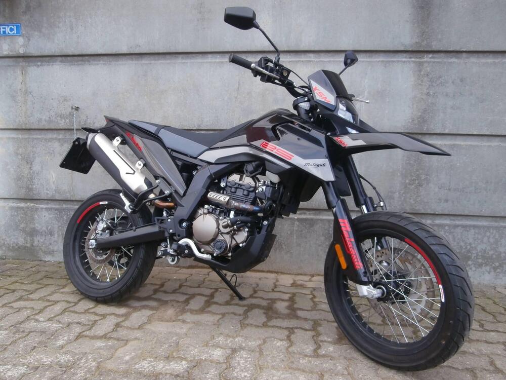 Malaguti XSM 125 (2021 - 26) (9)