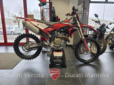 Ducati Desmo450 MX (2026) usata