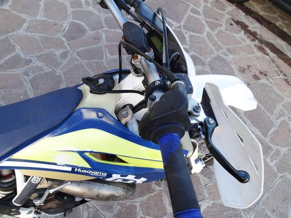 Husqvarna TE 125 (2016) (13)