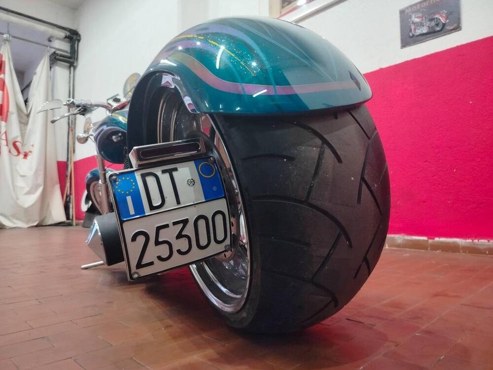 Harley-Davidson Road King CVO (2008) - FLHRSE4 (3)