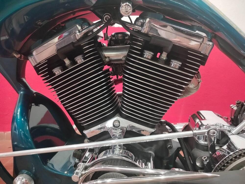 Harley-Davidson Road King CVO (2008) - FLHRSE4 (5)