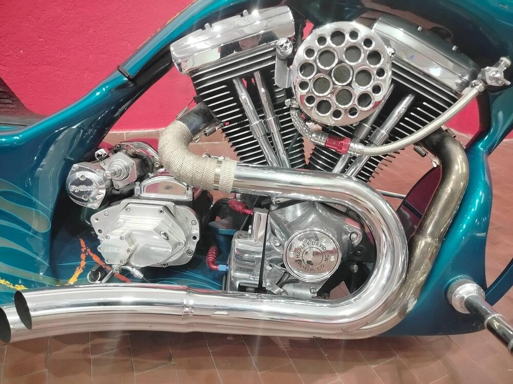 Harley-Davidson Road King CVO (2008) - FLHRSE4 (14)