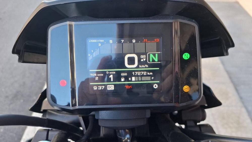 Yamaha MT-09 (2021 - 23) (4)