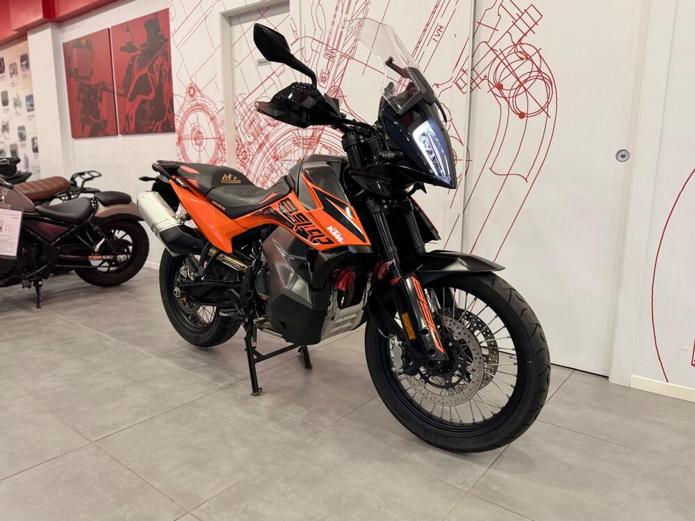 KTM 890 Adventure (2022) (2)
