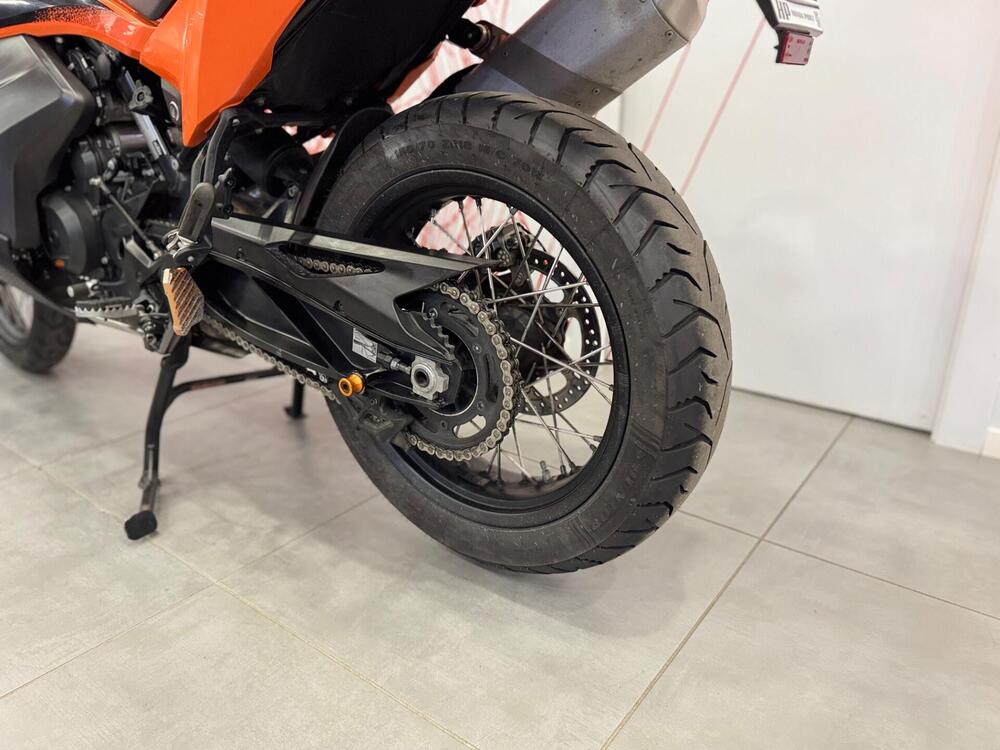KTM 890 Adventure (2022) (15)