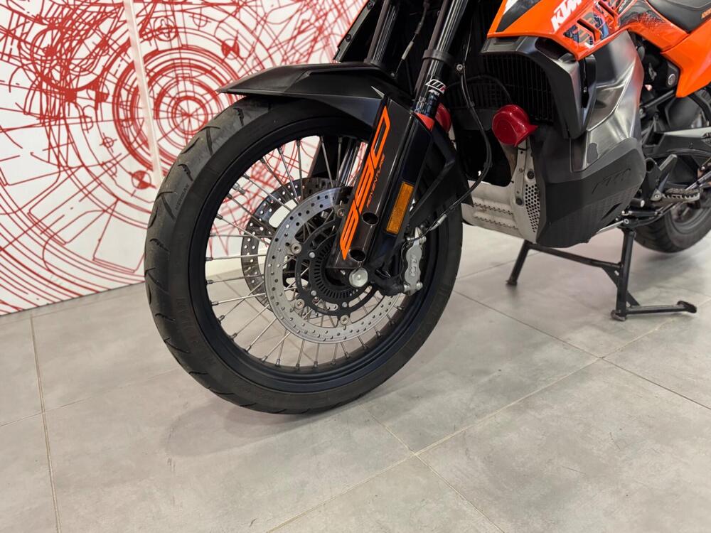 KTM 890 Adventure (2022) (13)