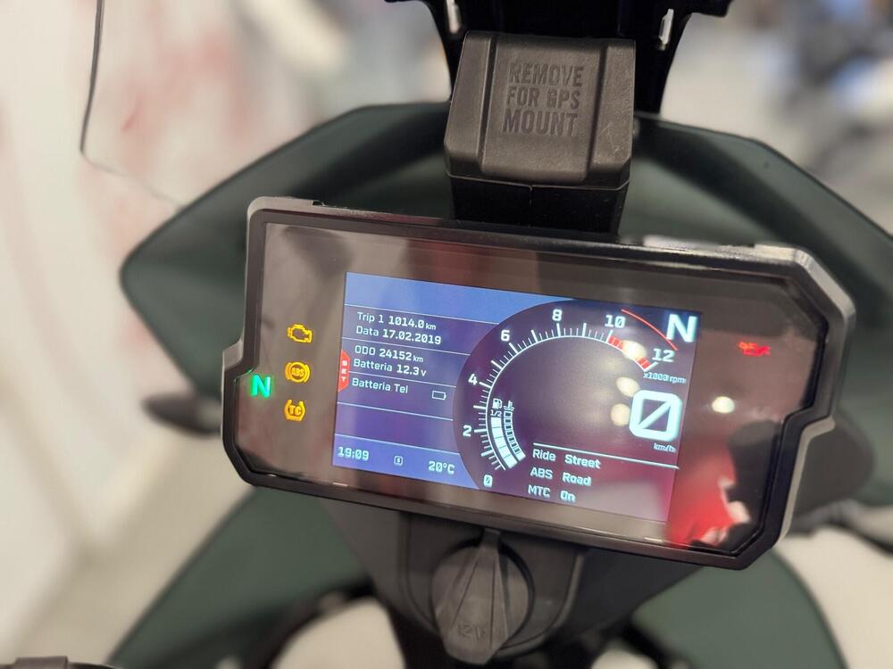 KTM 890 Adventure (2022) (7)