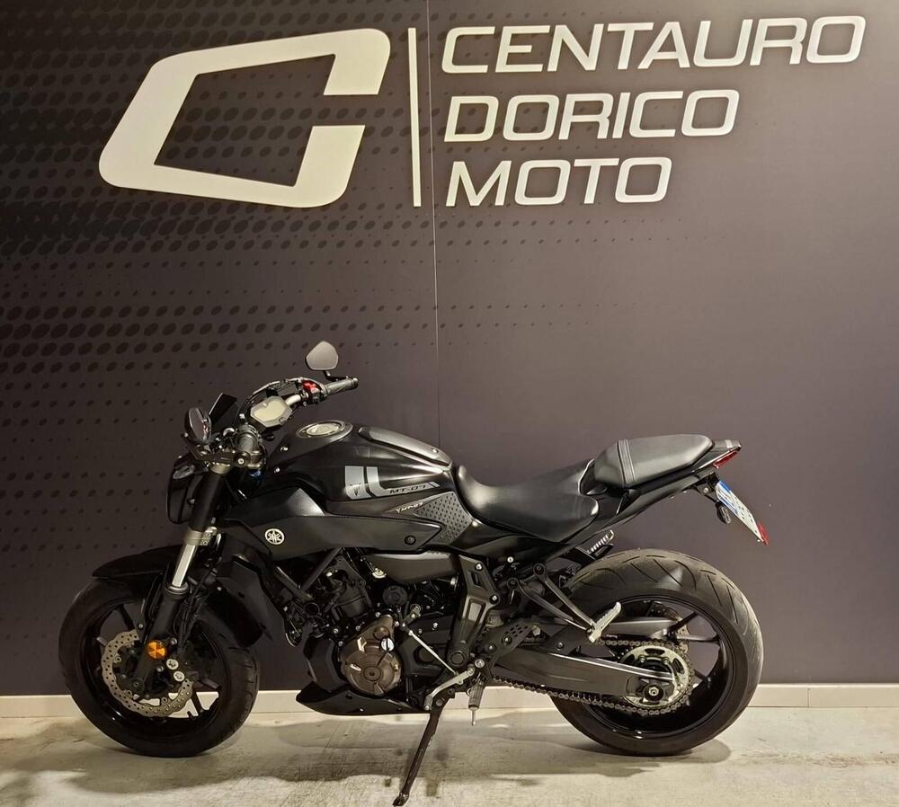 Yamaha MT-07 (2017 - 18) (2)