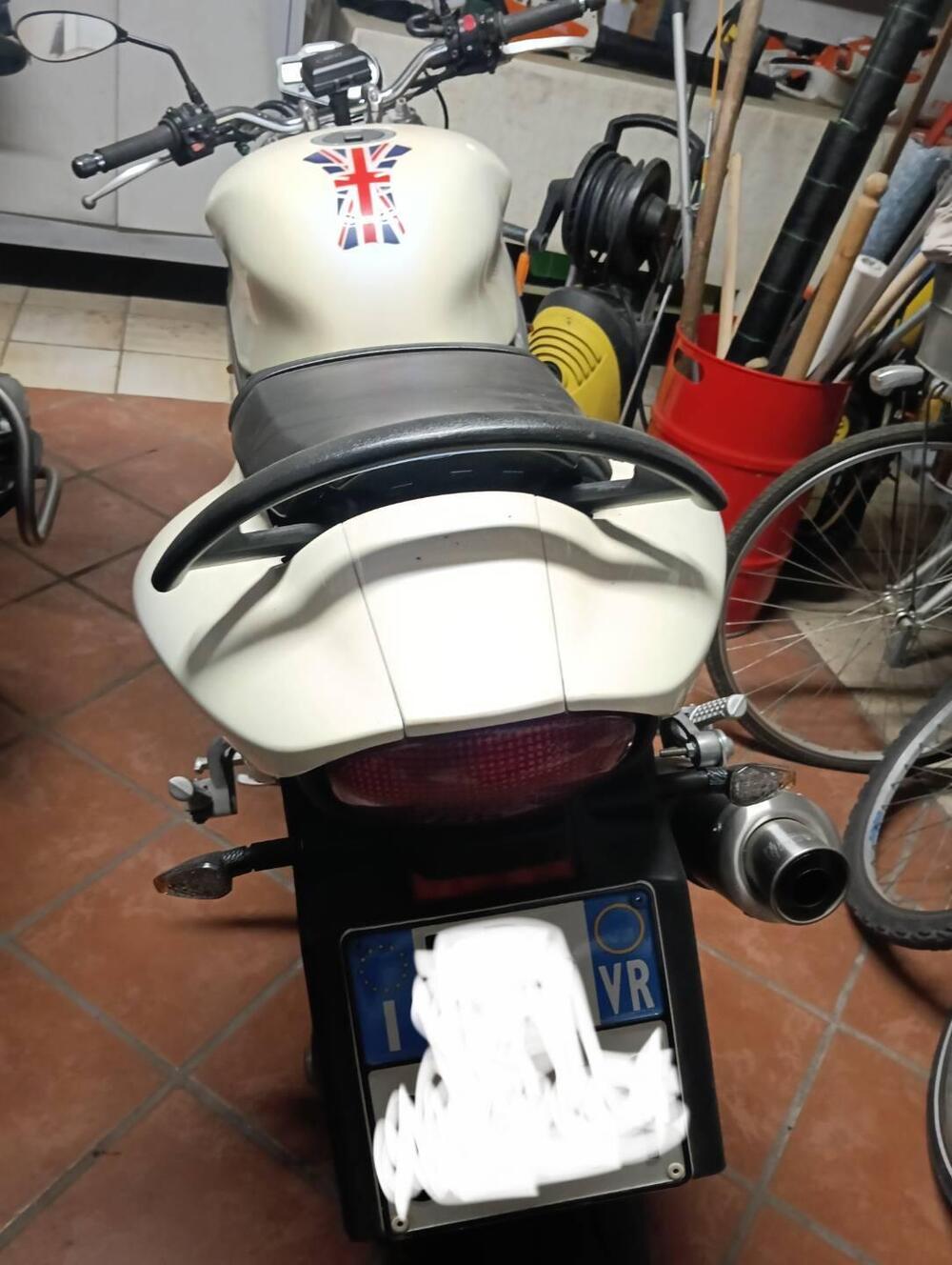 Triumph Speed Triple 955 (2002 - 04) (6)