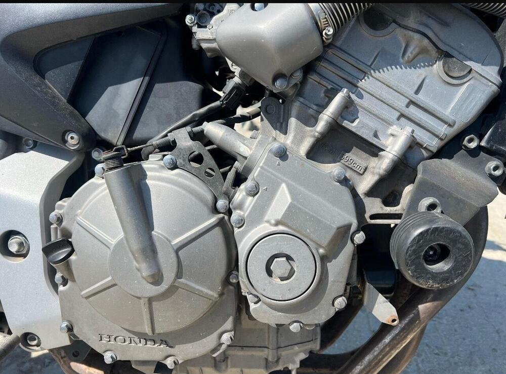 Honda Hornet 600 (2003 - 04) (5)