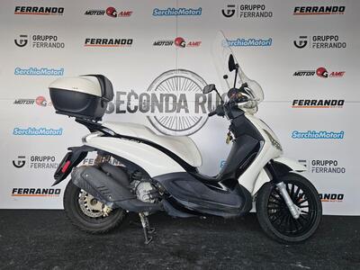 Piaggio Beverly 300 S (2021) usata